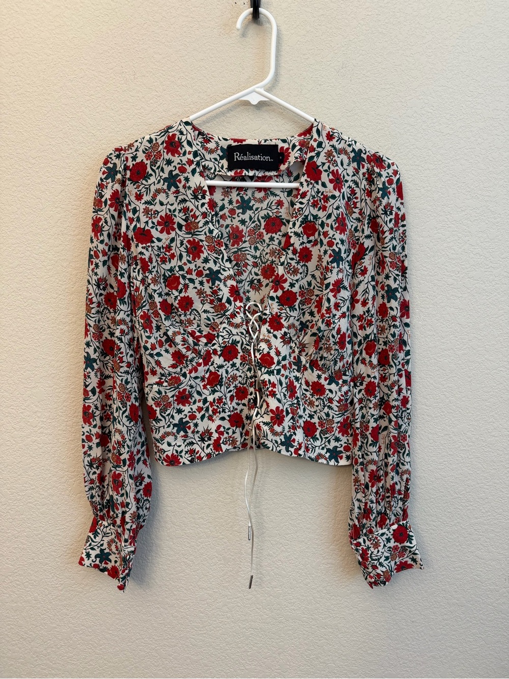 Realisation Par Bennie floral silk Tie-Front Cropped Blouse - Red/Green Sz S